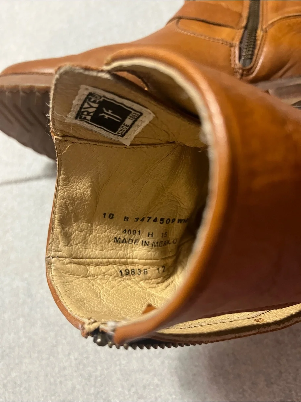 Frye premium cognac